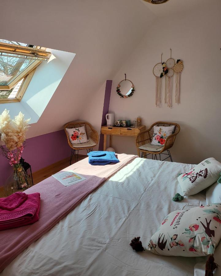 Chez Kate Et Lolo Bed & Breakfast Senneville-sur-Fecamp ภายนอก รูปภาพ